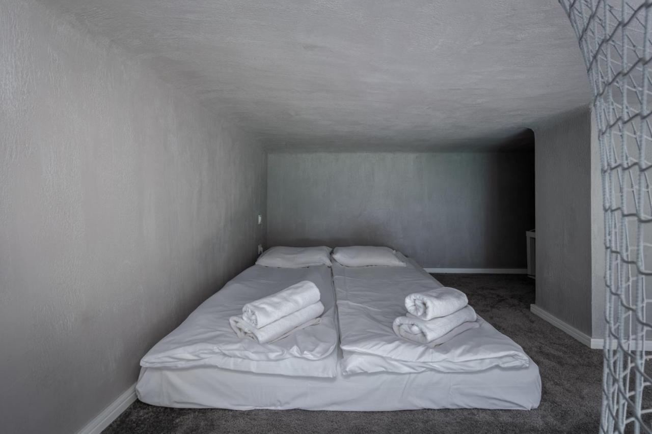 Parkside Fresh Apartments - Old Town Guesthouse - By Upstairs Красков Екстериор снимка